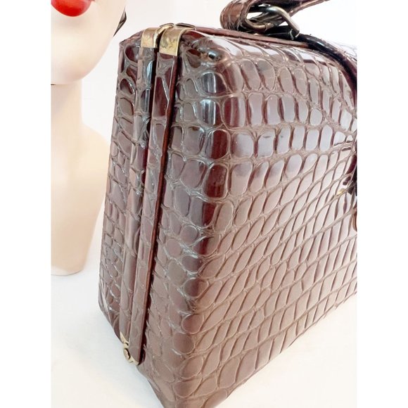 Vintage 1940's Burgundy Red Crocodile Box Purse With Handle - Picture 4 of 7